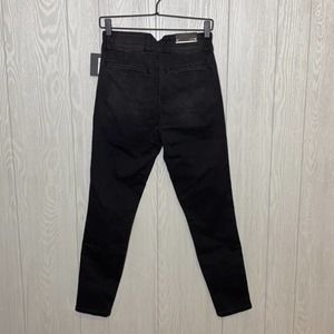 Joe’s jeans black front button pocket jeans